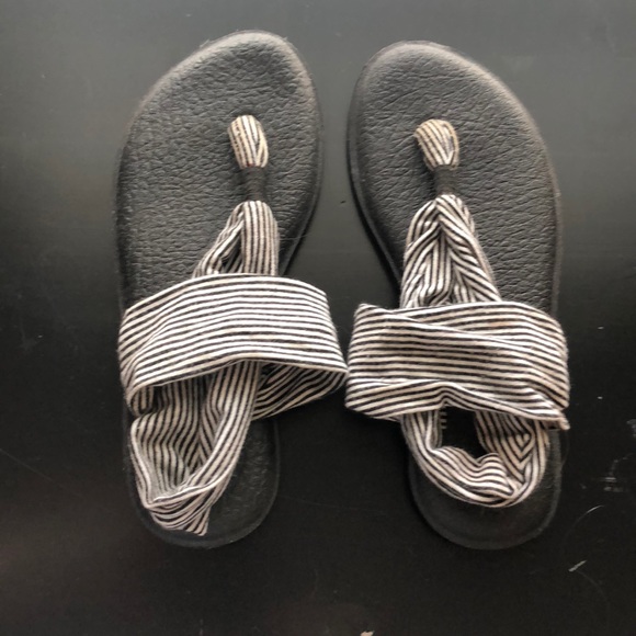 shoes - Picture 1 of 1